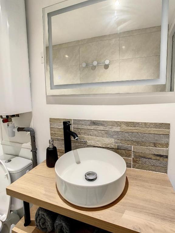 Grand Studio Amiens Gare Tout Confort Wifi Netflix 2Pers Exterior photo